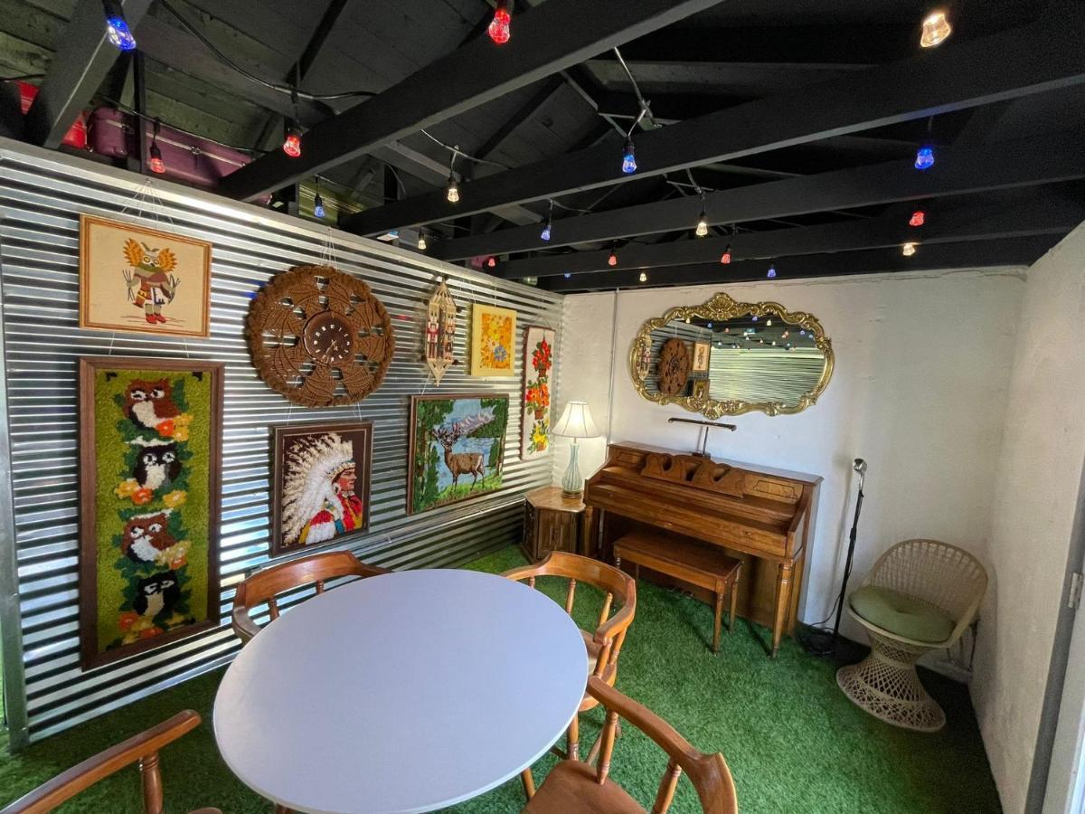 The Aztec Motel & Creative Space Seligman Luaran gambar