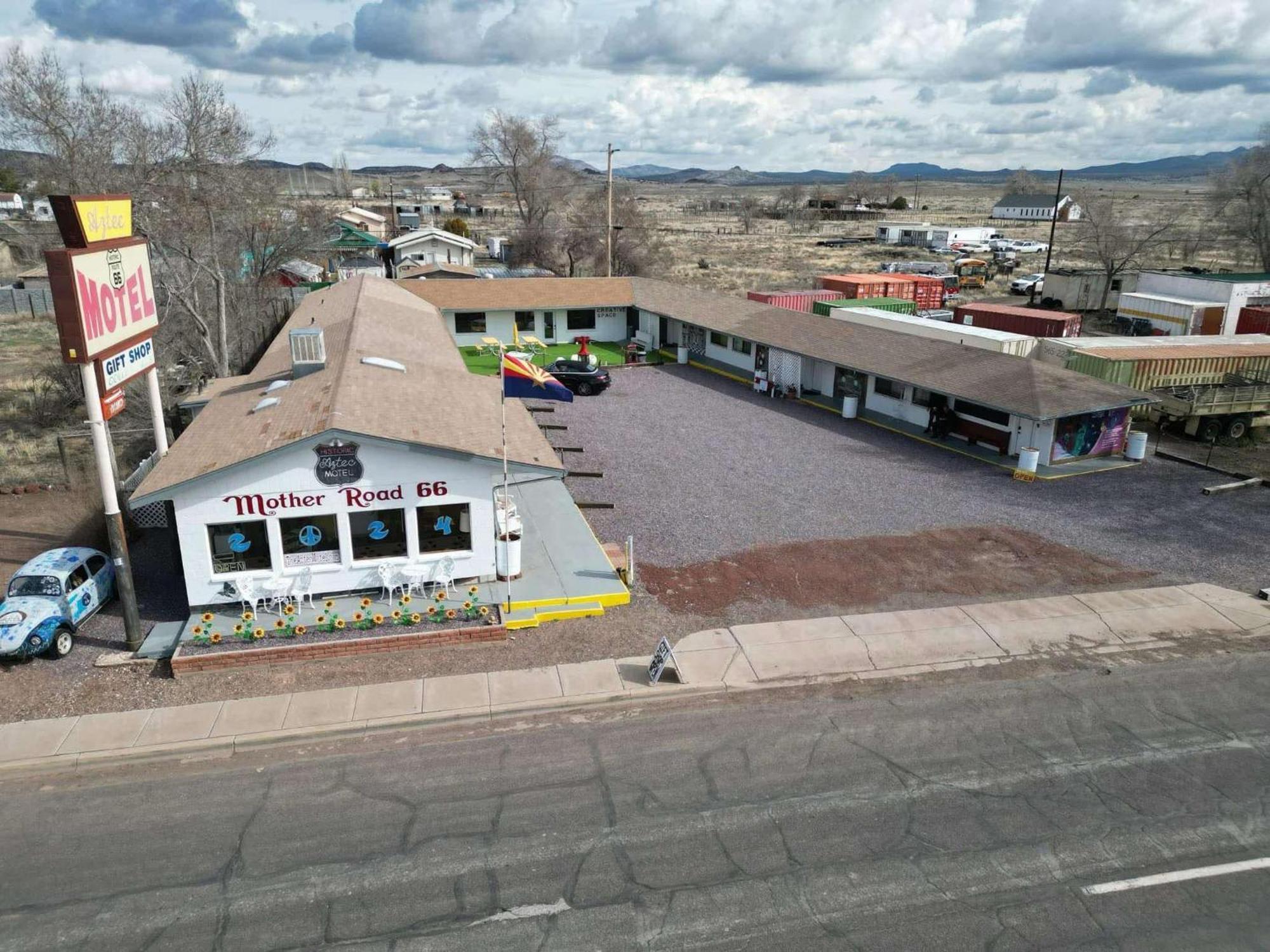 The Aztec Motel & Creative Space Seligman Luaran gambar